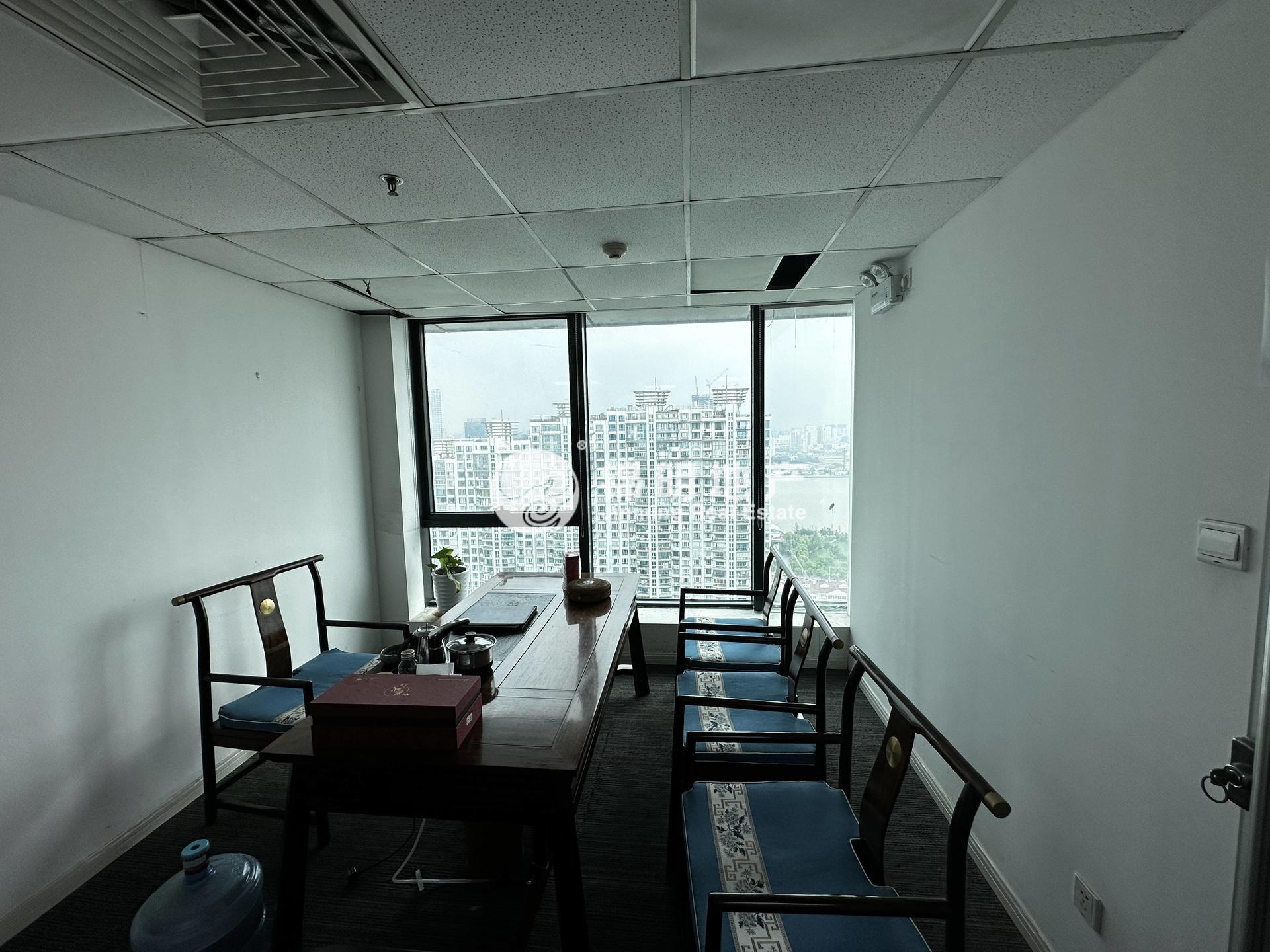 陆家嘴裕景国际大厦603平米写字楼出租